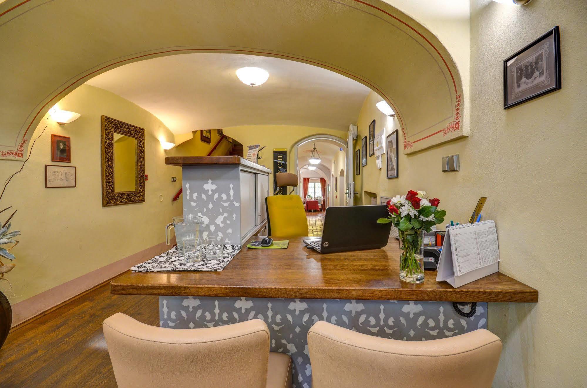 Hotel Edward Kelly Cesky Krumlov Exterior photo