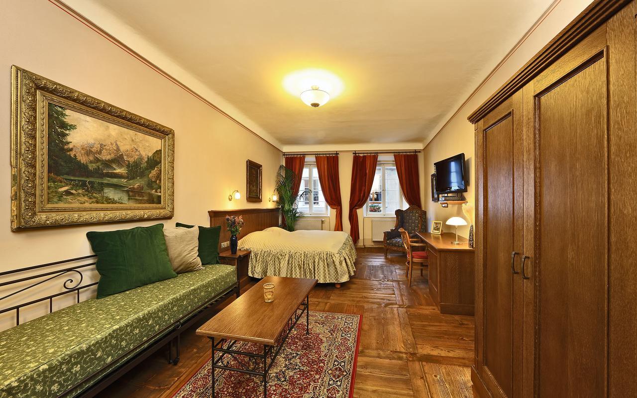 Hotel Edward Kelly Cesky Krumlov Exterior photo